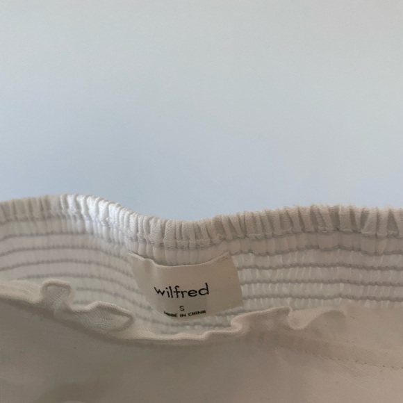 Aritzia crop top in white size small - Picture 2 of 2